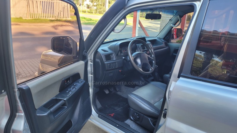 PAJERO TR4 2.0 4X4 16V FLEX 4P MANUAL - 2004 - CAXIAS DO SUL
