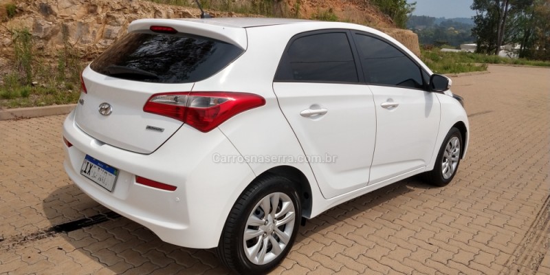 HB20 1.6 COMFORT PLUS 16V FLEX 4P AUTOMÁTICO - 2016 - SãO MARCOS