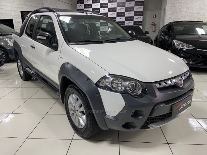 STRADA 1.8 MPI ADVENTURE LOCKER CD 16V FLEX 3P AUTOMATIZADO - 2013 - ESTâNCIA VELHA