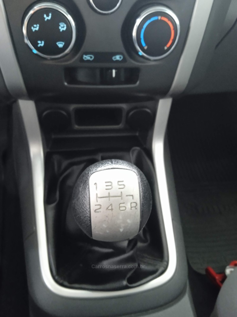 S10 2.5 LT 4X2 CD 16V FLEX 4P MANUAL - 2015 - IVOTI