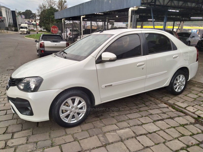 ETIOS 1.5 X PLUS SEDAN 16V FLEX 4P MANUAL - 2019 - CAXIAS DO SUL