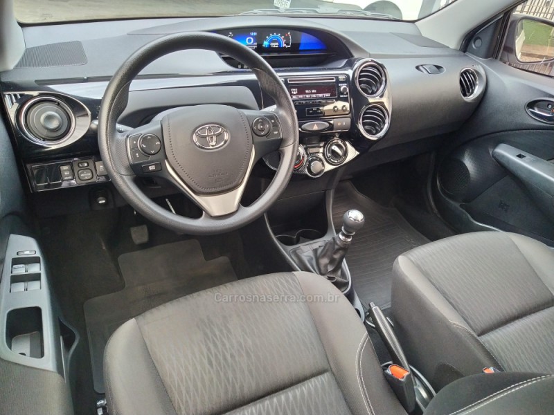 ETIOS 1.5 X PLUS SEDAN 16V FLEX 4P MANUAL - 2019 - CAXIAS DO SUL