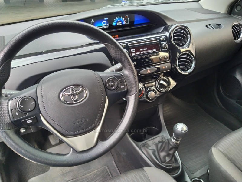 ETIOS 1.5 X PLUS SEDAN 16V FLEX 4P MANUAL - 2019 - CAXIAS DO SUL