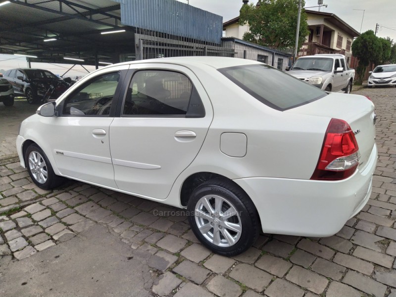 ETIOS 1.5 X PLUS SEDAN 16V FLEX 4P MANUAL - 2019 - CAXIAS DO SUL