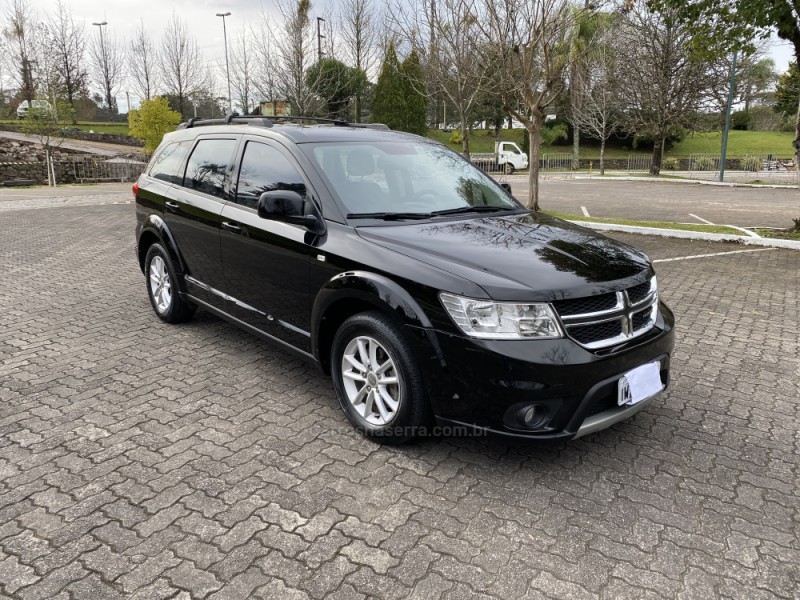 JOURNEY 3.6 SXT V6 GASOLINA 4P AUTOMÁTICO - 2014 - CAXIAS DO SUL
