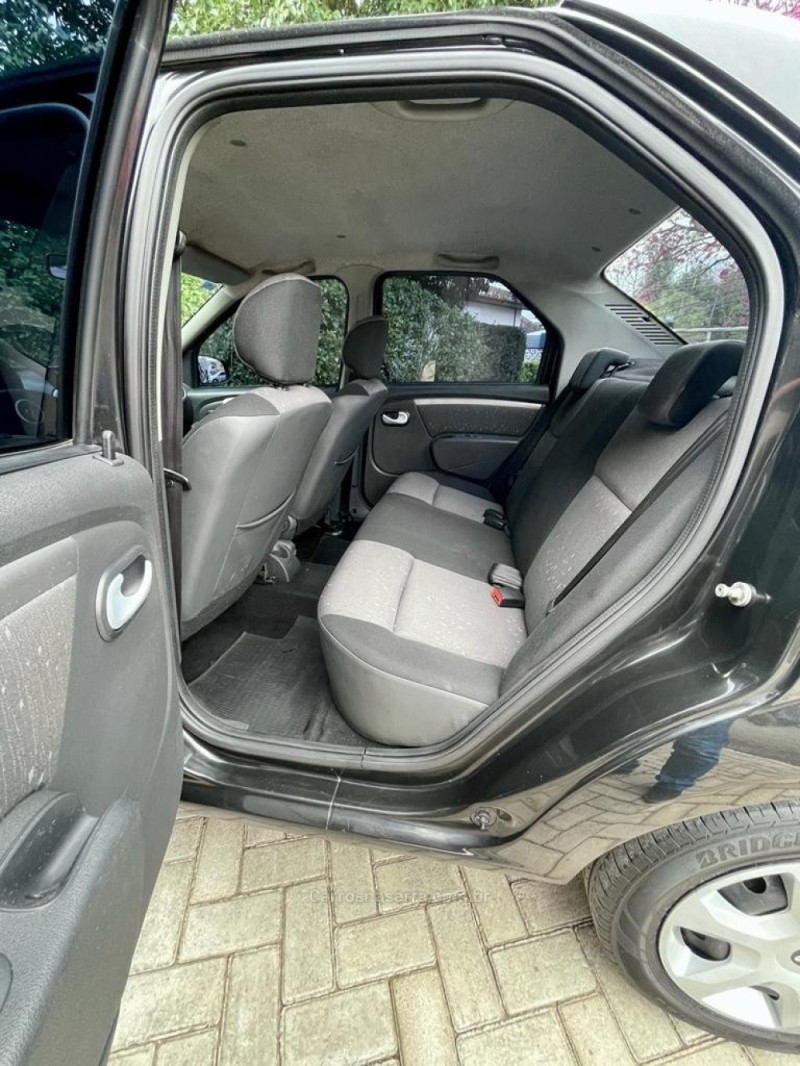 LOGAN 1.6 EXPRESSION 8V FLEX 4P MANUAL - 2011 - ROLANTE