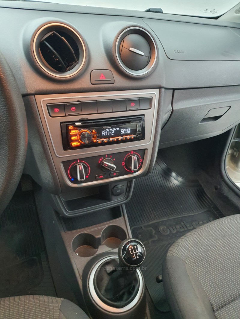 VOYAGE 1.6 MI 8V FLEX 4P MANUAL - 2014 - BENTO GONçALVES