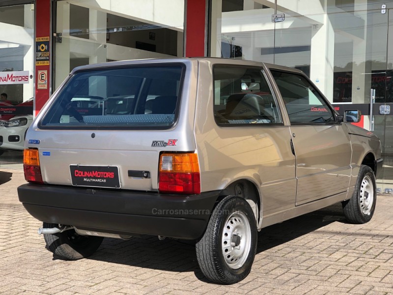 UNO 1.0 MILLE 8V GASOLINA 2P MANUAL - 1999 - CAXIAS DO SUL