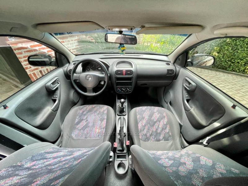 CORSA 1.8 MPFI MAXX 8V FLEX 4P MANUAL - 2005 - ROLANTE