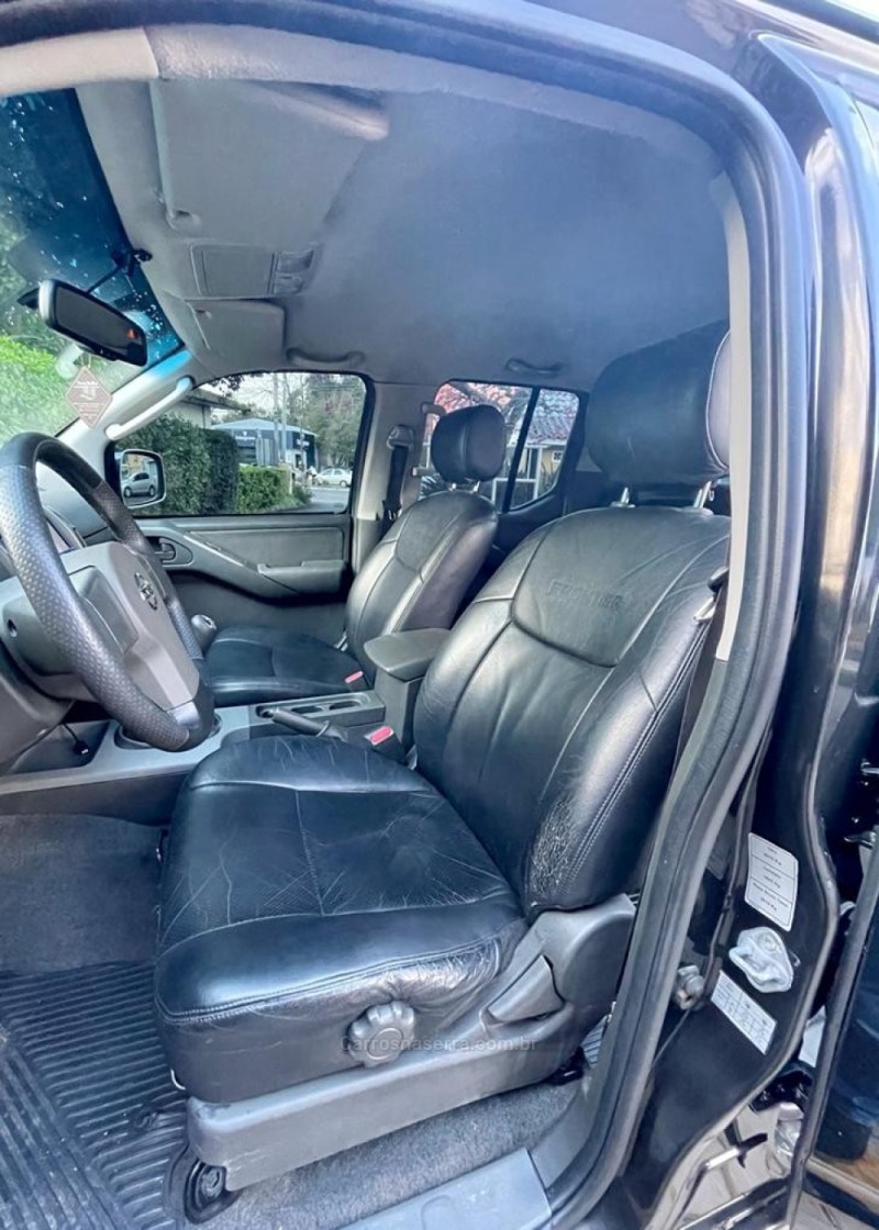 FRONTIER 2.5 LE 4X4 CD TURBO ELETRONIC DIESEL 4P MANUAL - 2012 - ROLANTE