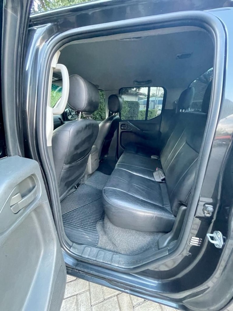 FRONTIER 2.5 LE 4X4 CD TURBO ELETRONIC DIESEL 4P MANUAL - 2012 - ROLANTE
