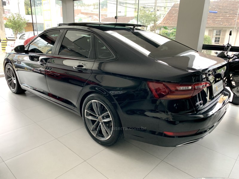 JETTA 1.4 R-LINE 250 16V TSI FLEX 4P AUTOMÁTICO - 2019 - CAXIAS DO SUL