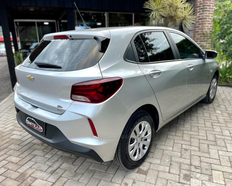 ONIX 1.0  LT 12V FLEX 4P MANUAL - 2020 - ROLANTE