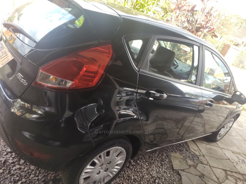 FIESTA 1.6 SPORT HATCH 16V FLEX 4P MANUAL - 2015 - GRAMADO