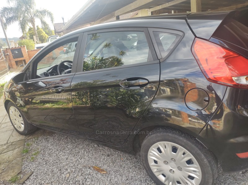 FIESTA 1.6 SPORT HATCH 16V FLEX 4P MANUAL - 2015 - GRAMADO