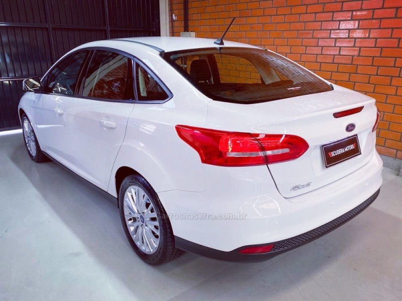 FOCUS 2.0 SE FASTBACK 16V FLEX 4P AUTOMÁTICO - 2018 - BENTO GONçALVES