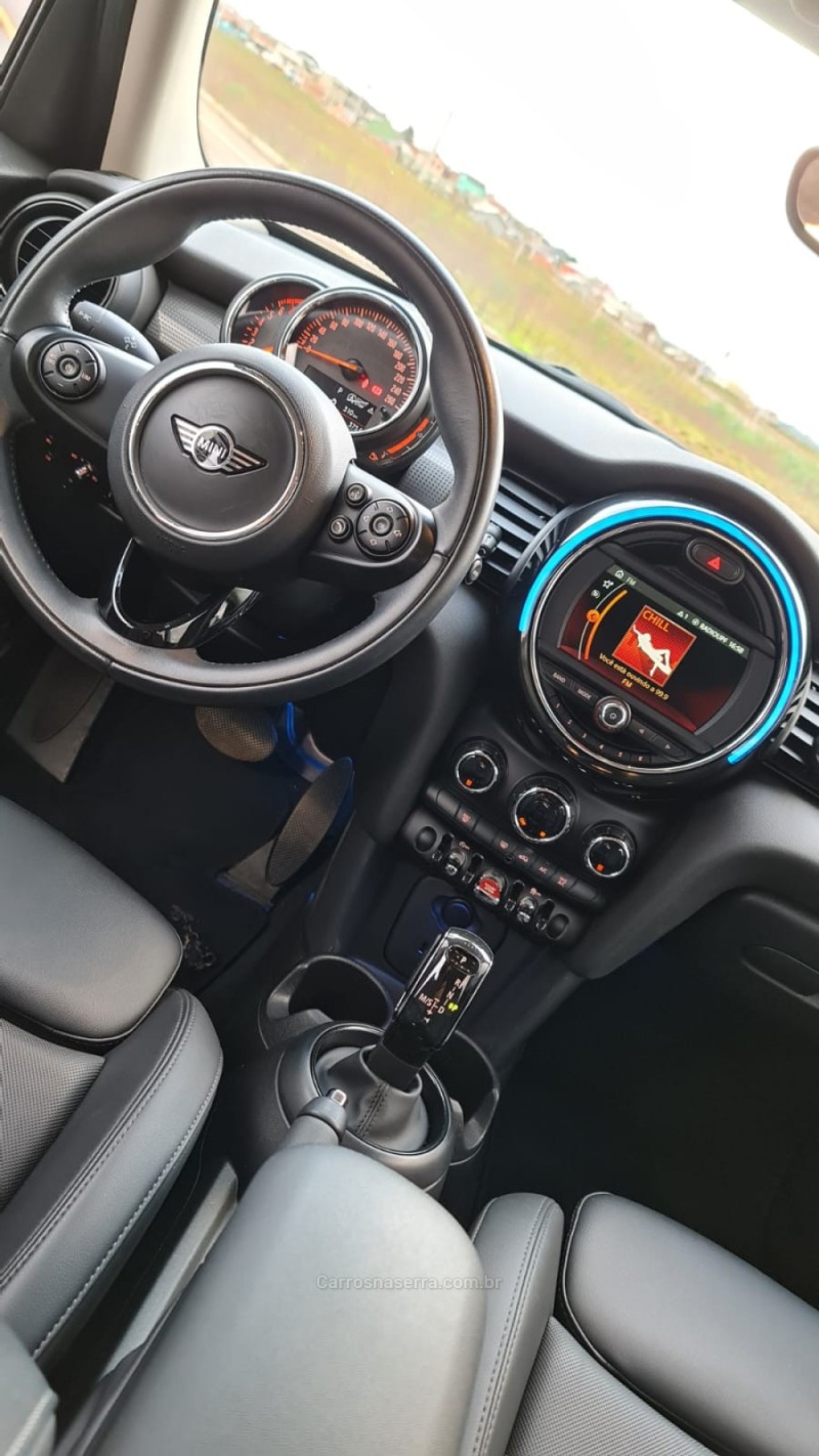 COOPER 1.5 12V TURBO NAVI GASOLINA 4P AUTOMÁTICO - 2019 - LAGOA VERMELHA