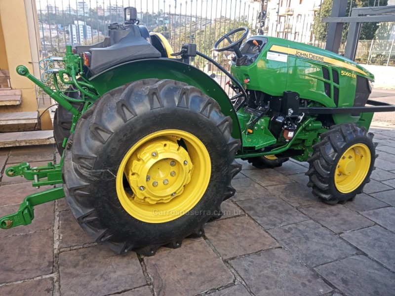TRATOR 5060 EN  - 2022 - BENTO GONçALVES