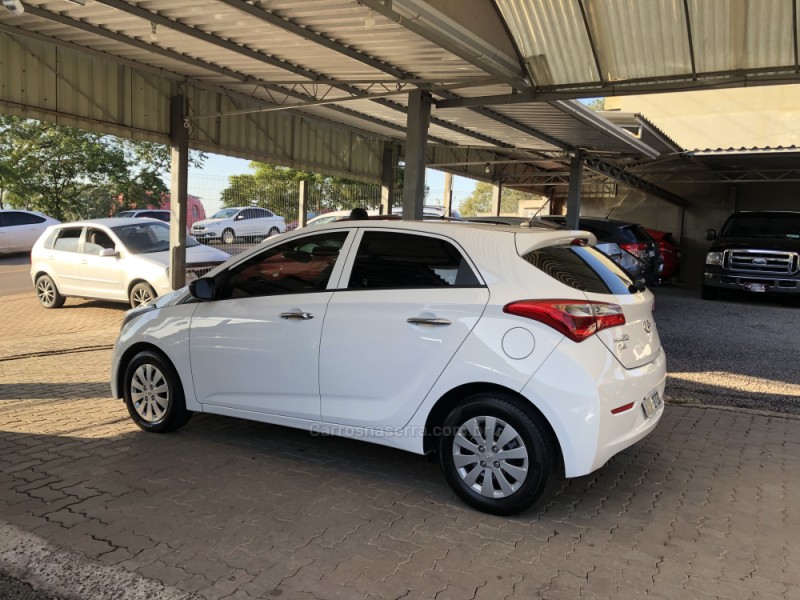 HB20 1.0 COMFORT PLUS 12V FLEX 4P MANUAL - 2014 - BOM PRINCíPIO