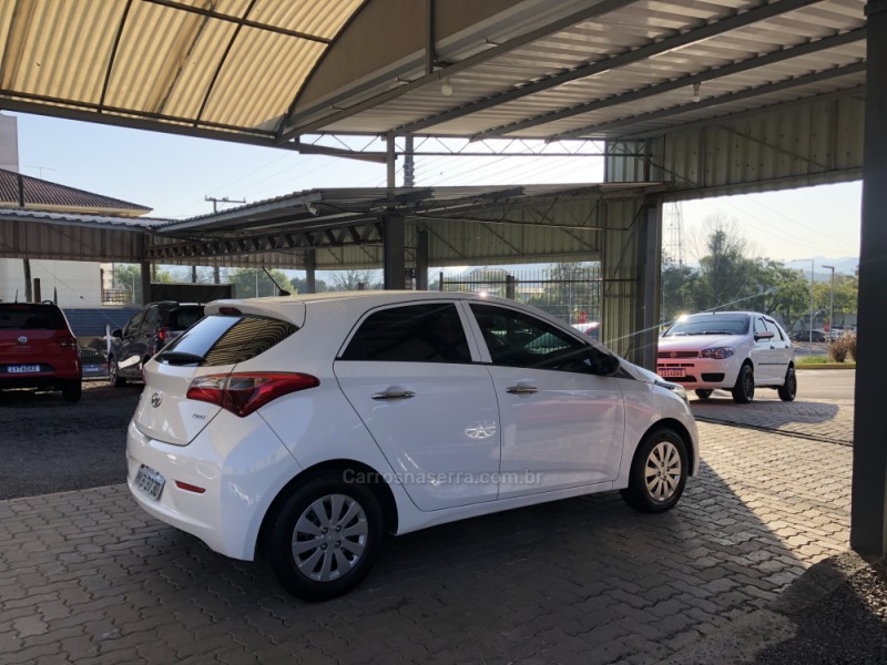 HB20 1.0 COMFORT PLUS 12V FLEX 4P MANUAL - 2014 - BOM PRINCíPIO