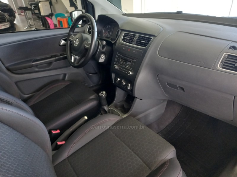 CROSSFOX 1.6 MI FLEX 8V 4P MANUAL - 2013 - FLORES DA CUNHA
