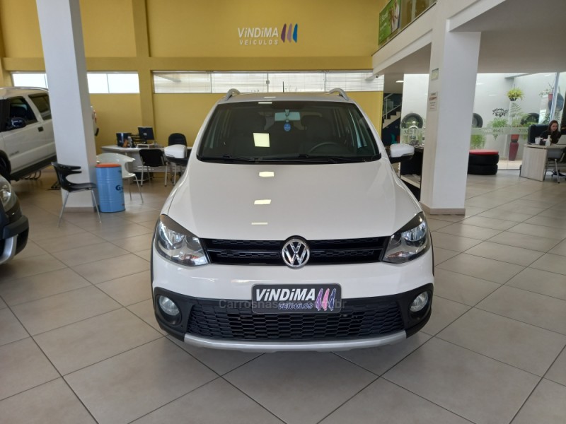 CROSSFOX 1.6 MI FLEX 8V 4P MANUAL - 2013 - FLORES DA CUNHA