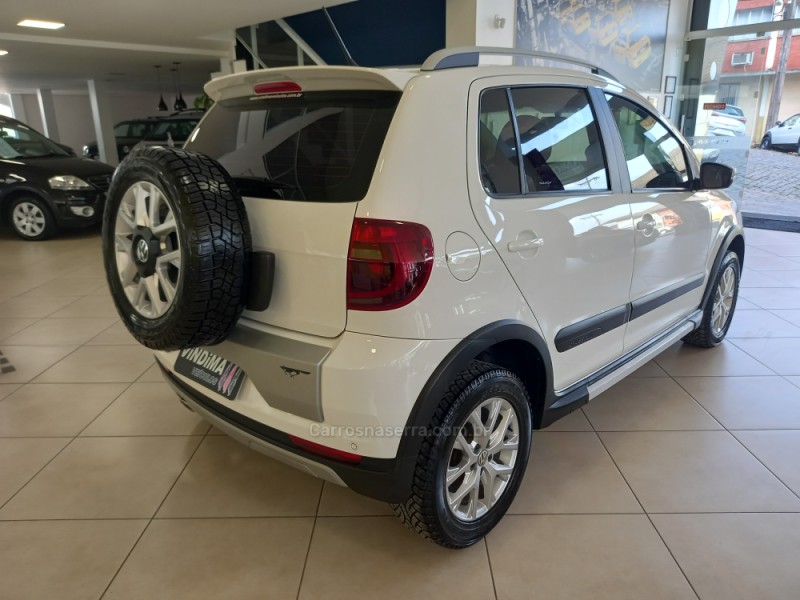 CROSSFOX 1.6 MI FLEX 8V 4P MANUAL - 2013 - FLORES DA CUNHA