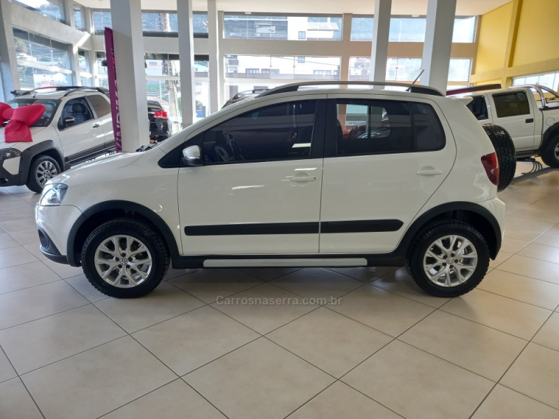 CROSSFOX 1.6 MI FLEX 8V 4P MANUAL - 2013 - FLORES DA CUNHA