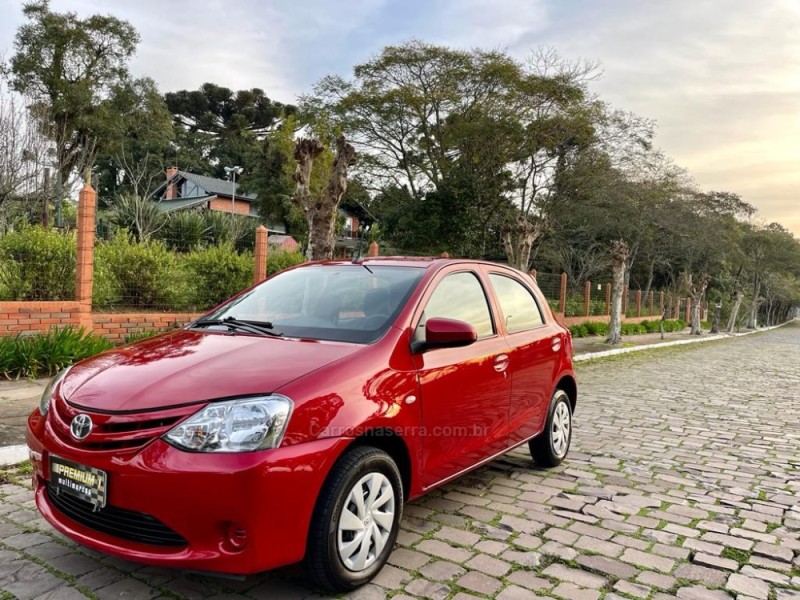 ETIOS 1.3 X 16V FLEX 4P MANUAL