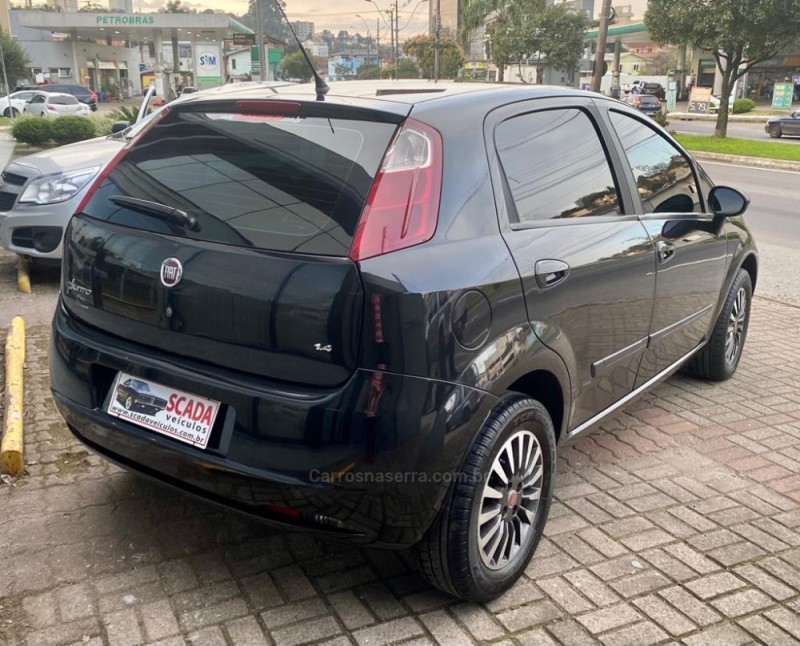 PUNTO 1.4 ELX 8V FLEX 4P MANUAL - 2010 - CAXIAS DO SUL