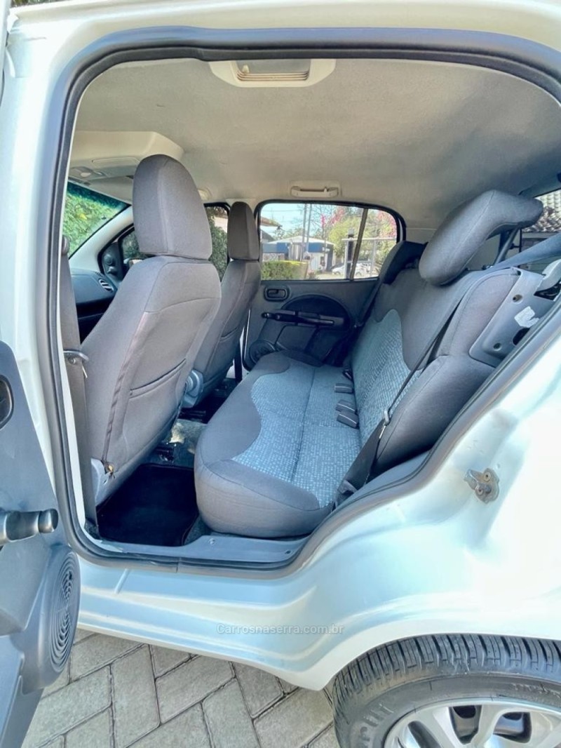 UNO 1.4 ATTRACTIVE 8V FLEX 4P MANUAL - 2012 - ROLANTE