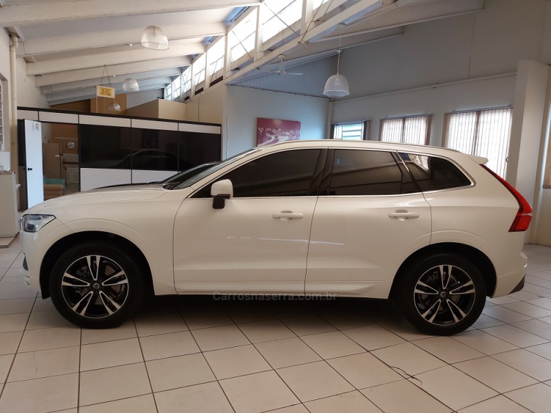 XC60 2.4 D5 MOMENTUM DIESEL AWD 4P AUTOMÁTICO - 2020 - NOVO HAMBURGO