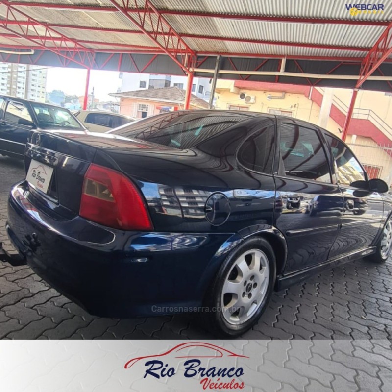 VECTRA 2.2 MPFI CHALLENGE 16V GASOLINA 4P MANUAL - 2002 - CAXIAS DO SUL