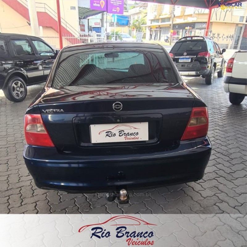 VECTRA 2.2 MPFI CHALLENGE 16V GASOLINA 4P MANUAL - 2002 - CAXIAS DO SUL
