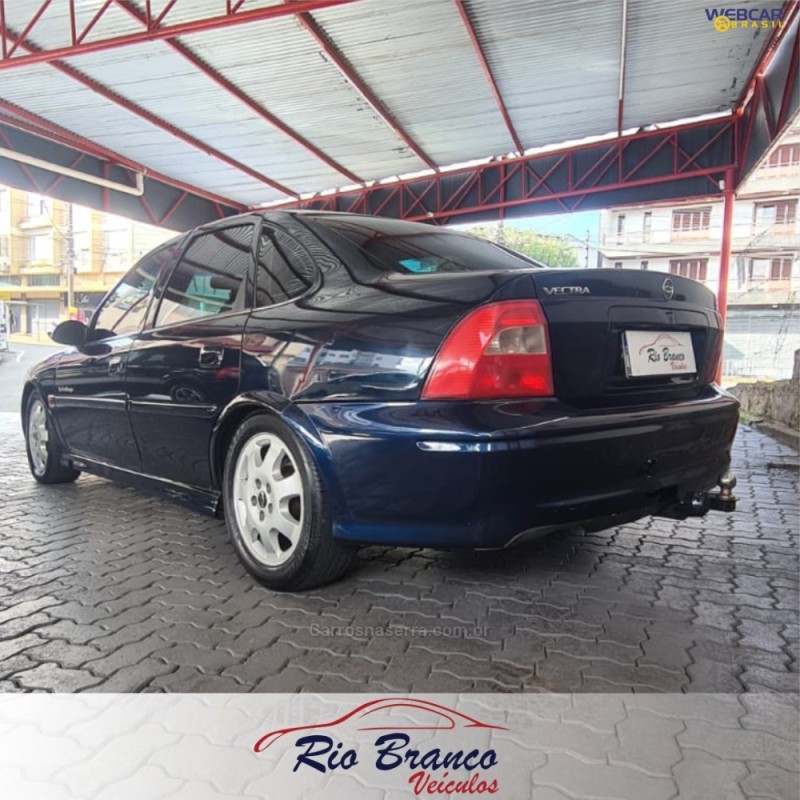 VECTRA 2.2 MPFI CHALLENGE 16V GASOLINA 4P MANUAL - 2002 - CAXIAS DO SUL