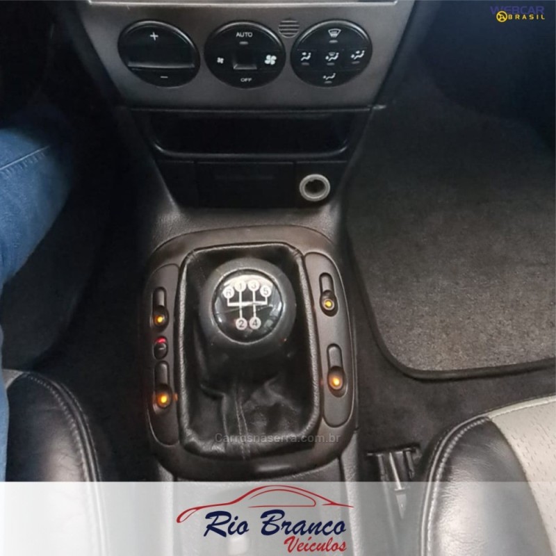 VECTRA 2.2 MPFI CHALLENGE 16V GASOLINA 4P MANUAL - 2002 - CAXIAS DO SUL