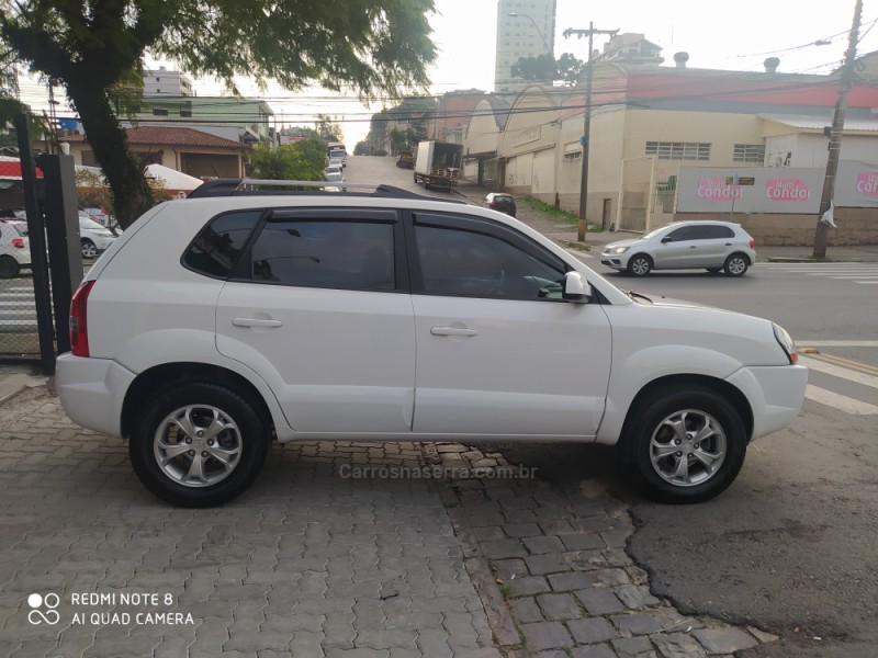 TUCSON 2.0 MPFI GLS TOP 16V 143CV 2WD FLEX 4P AUTOMÁTICO - 2015 - CAXIAS DO SUL