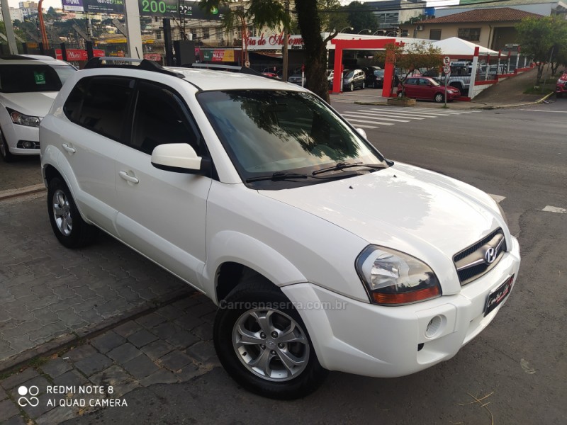 TUCSON 2.0 MPFI GLS TOP 16V 143CV 2WD FLEX 4P AUTOMÁTICO - 2015 - CAXIAS DO SUL