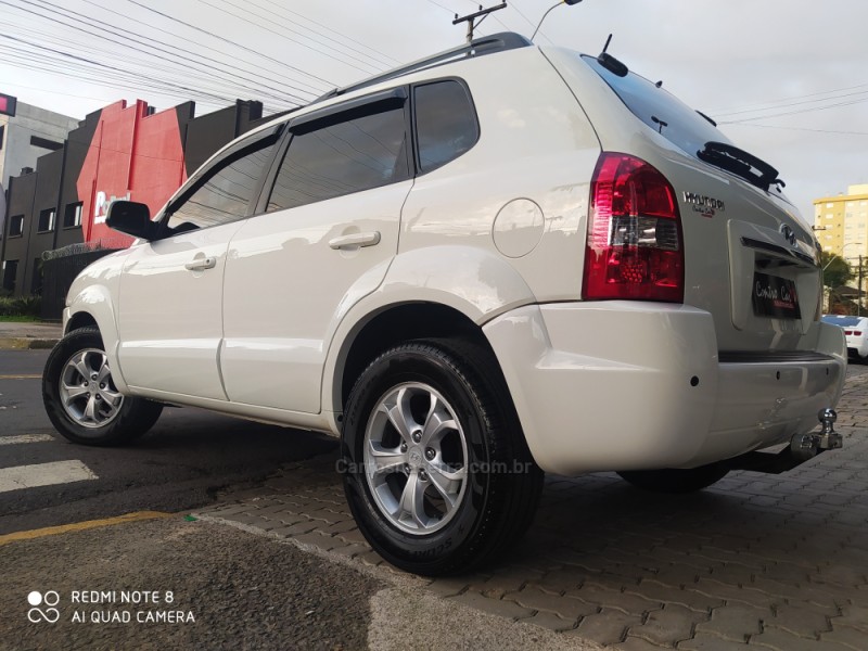 TUCSON 2.0 MPFI GLS TOP 16V 143CV 2WD FLEX 4P AUTOMÁTICO - 2015 - CAXIAS DO SUL
