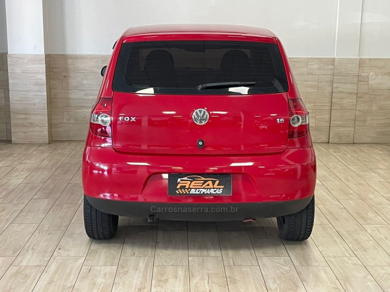 FOX 1.6 MI PLUS 8V FLEX 4P MANUAL - 2006 - CAXIAS DO SUL