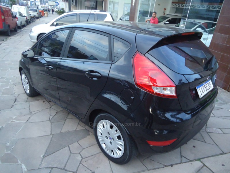 FIESTA 1.6 SE HATCH 16V FLEX 4P MANUAL - 2017 - NOVO HAMBURGO