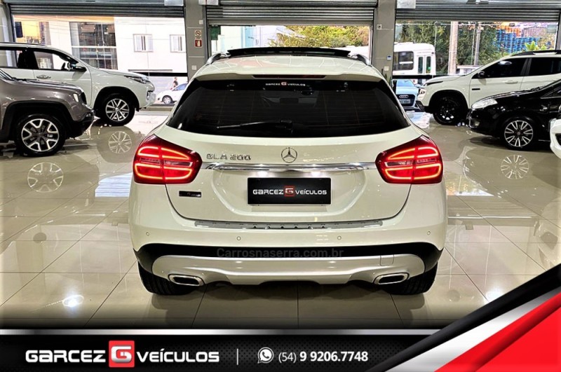 GLA 200 1.6 CGI VISION 16V TURBO FLEX 4P AUTOMÁTICO - 2015 - BENTO GONçALVES