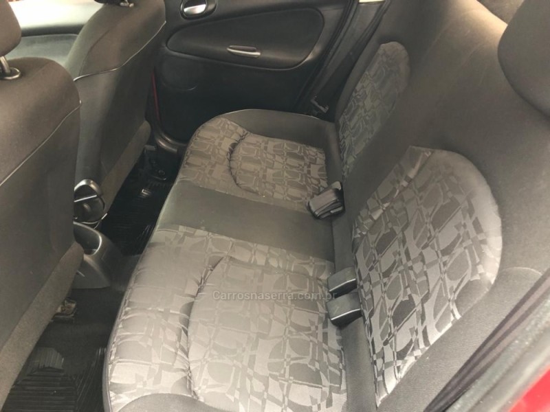 207 1.4 SEDAN XR PASSION 8V FLEX 4P MANUAL - 2011 - TRêS COROAS