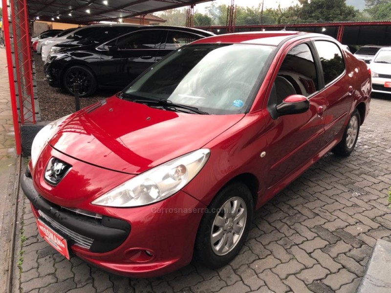 207 1.4 SEDAN XR PASSION 8V FLEX 4P MANUAL - 2011 - TRêS COROAS