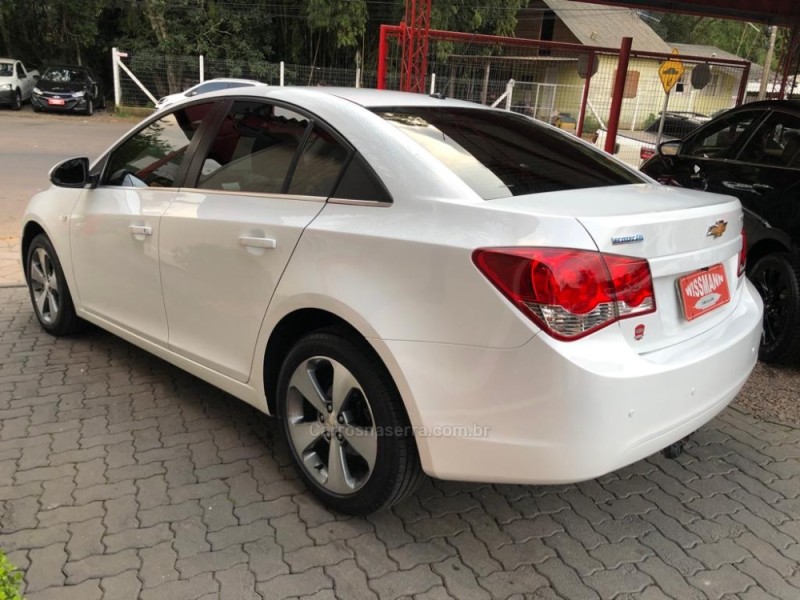 CRUZE 1.8 LT 16V FLEX 4P AUTOMÁTICO - 2014 - TRêS COROAS