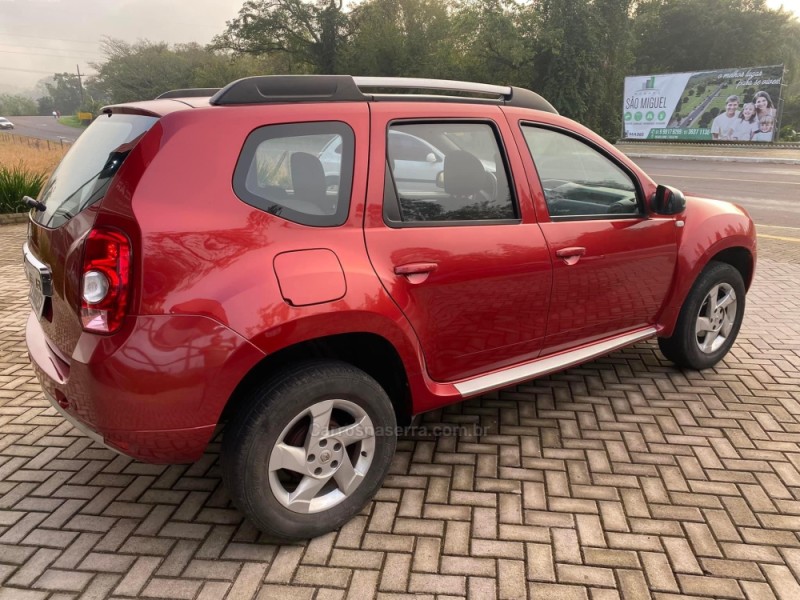 DUSTER 1.6 DYNAMIQUE 4X2 16V FLEX 4P MANUAL - 2013 - FELIZ
