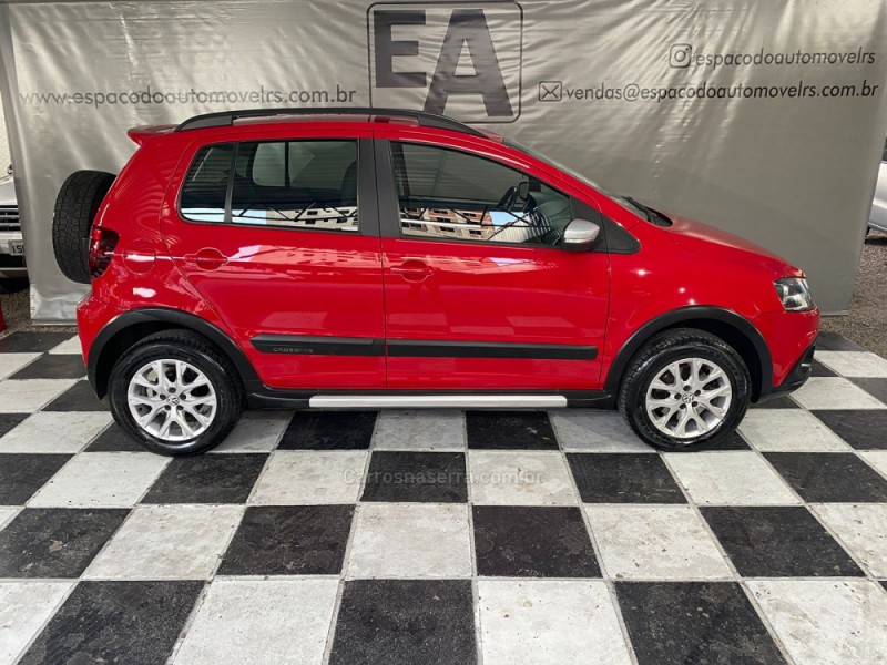 CROSSFOX 1.6 MI FLEX 8V 4P MANUAL - 2014 - NOVA PRATA