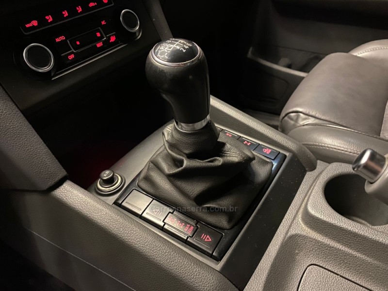 AMAROK 2.0 HIGHLINE 4X4 CD 16V TURBO INTERCOOLER DIESEL 4P MANUAL - 2011 - CAXIAS DO SUL