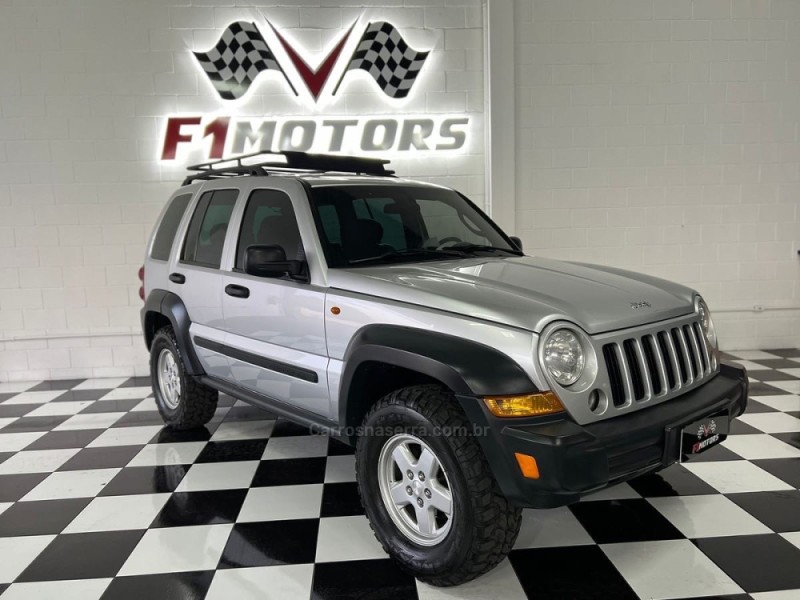 cherokee 3.7 sport 4x4 v6 12v gasolina 4p automatico 2006 montenegro