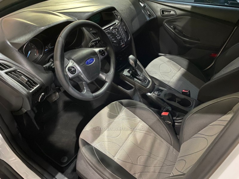 FOCUS 1.6 S 16V FLEX 4P AUTOMÁTICO - 2015 - CAXIAS DO SUL